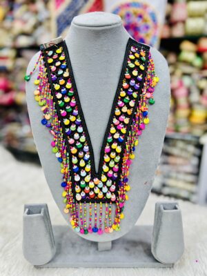 MULTICOLOUR BEADS WITH HANGING NECK PATCH P-093459