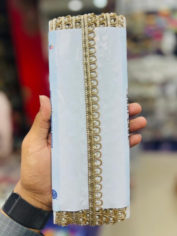 MOTI SCALLOP BORDER C-00958  9 MTRS