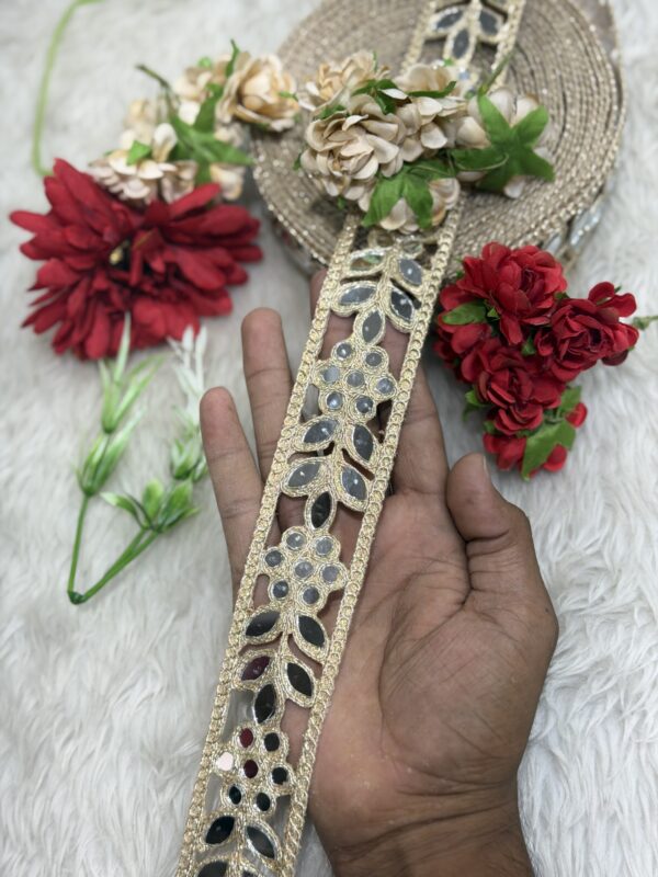 Mirror Work Small Border C-007593