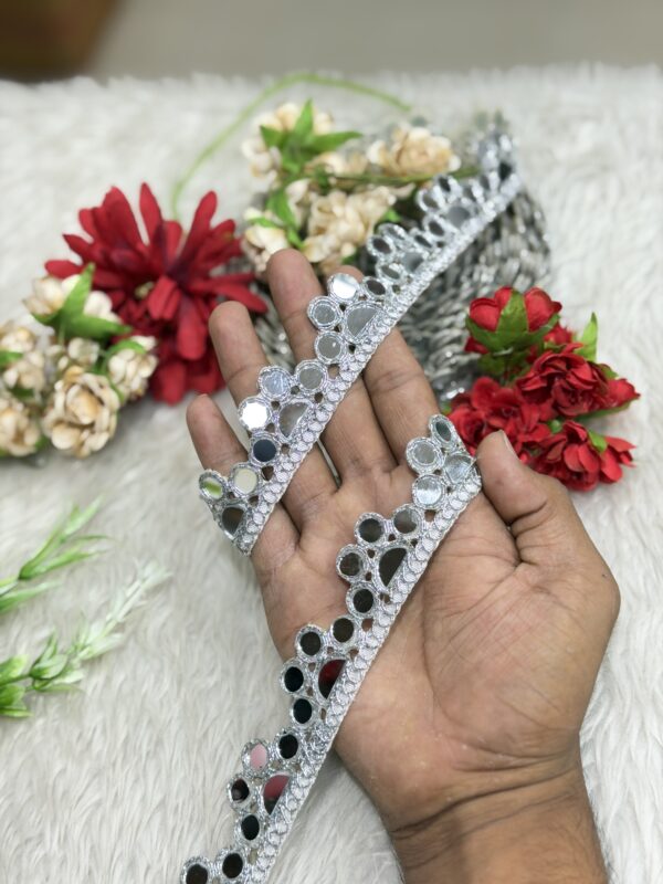 SILVER SCALLOP MIRROR BORDER C-007593